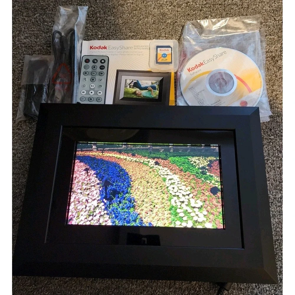 Kodak EasyShare‎ SV811 8 High Resolution Digital Picture Frame W/Remote Control